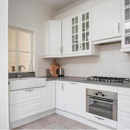 Een Heerlijke Woning Op Loopafstand Van Centrum! Леуварден Екстериор снимка