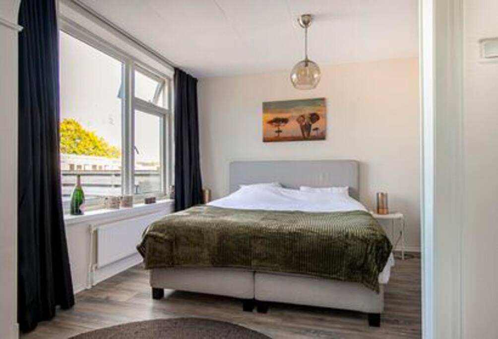 Een Heerlijke Woning Op Loopafstand Van Centrum! Леуварден Екстериор снимка